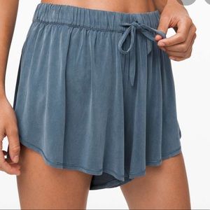 Lululemon Flow in Elegance Short
